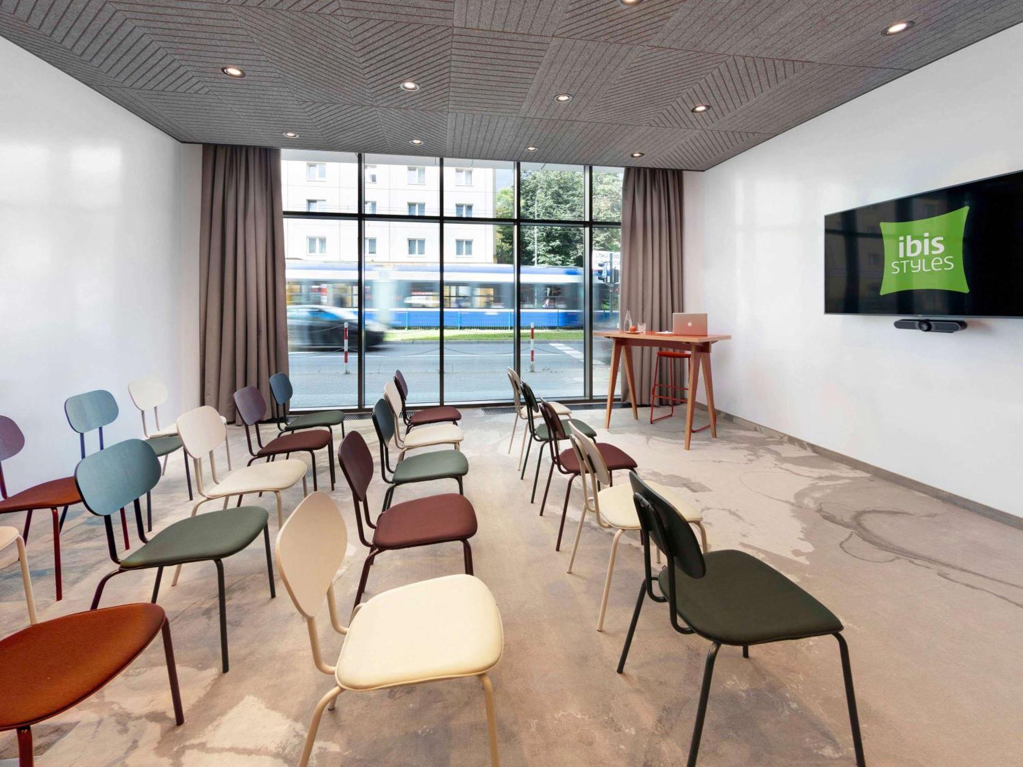 Ibis Styles Krakow Centrum Esterno foto